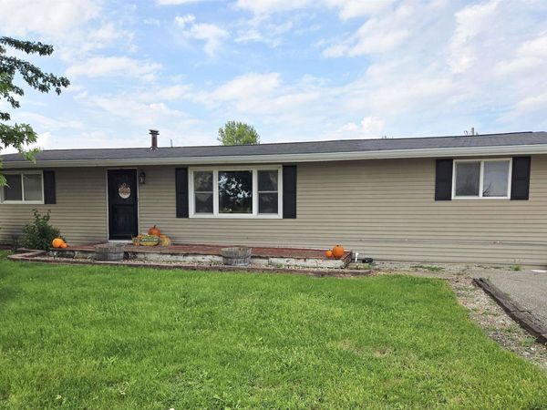 16464 Dmc Highway 34, West Burlington, IA 52655
