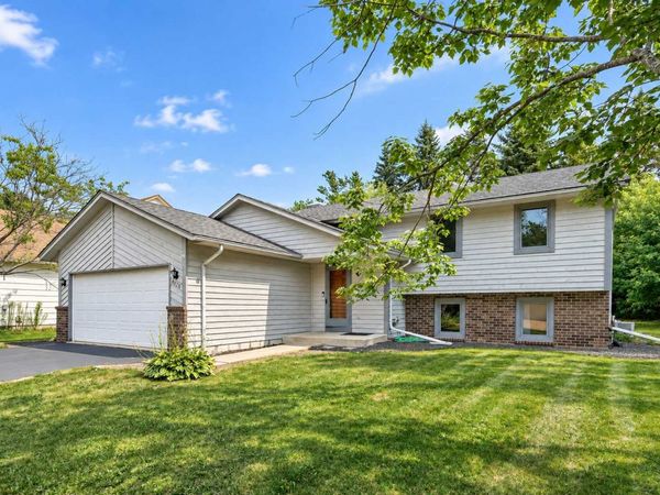 8026 173rd Street W, Lakeville, MN 55044