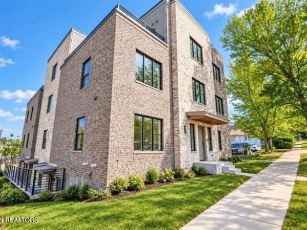 1911 Forest Ave, Knoxville, TN 37916