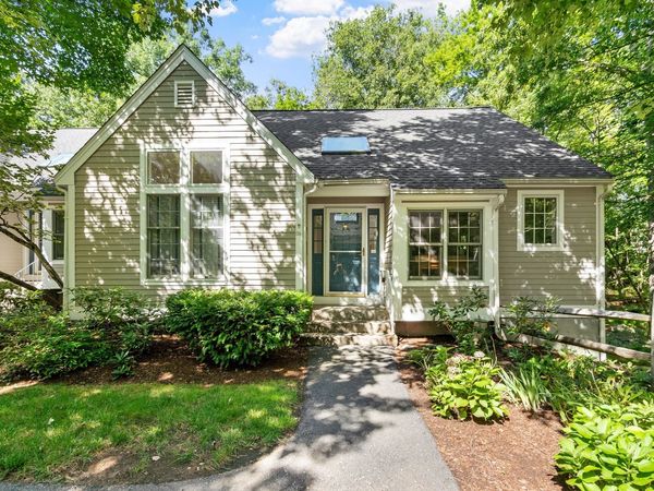 36 Brewster Ln, Unit 36, Acton, MA 01720
