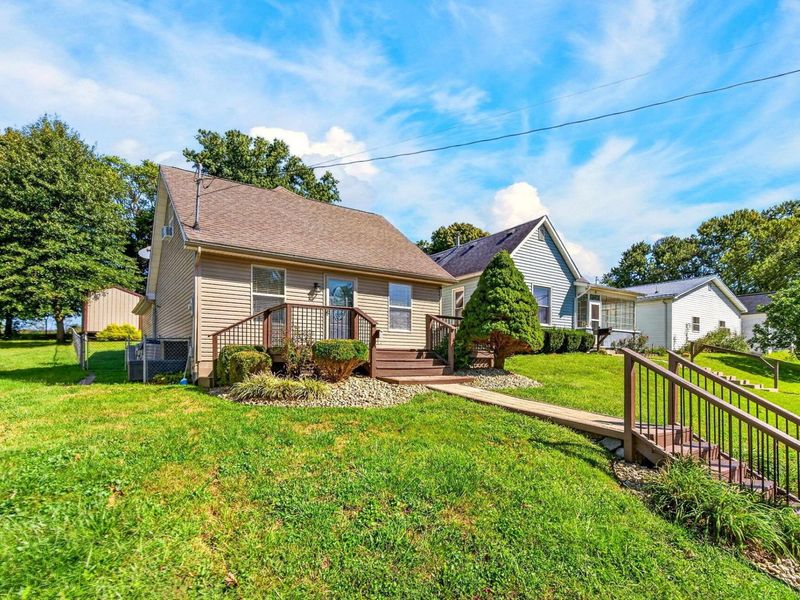 16 E Mitchell Street , Jackson, OH 45640 Photo 9