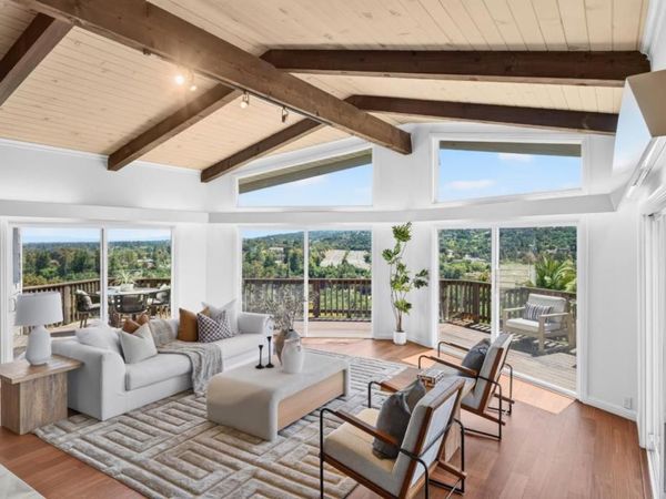 25322 La Rena Lane, Los Altos Hills, CA 94022