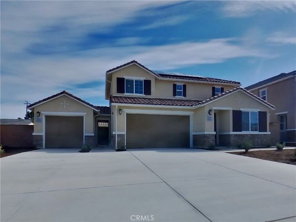 1721 Lorraine Drive, Unit 2, Corona, CA 92882