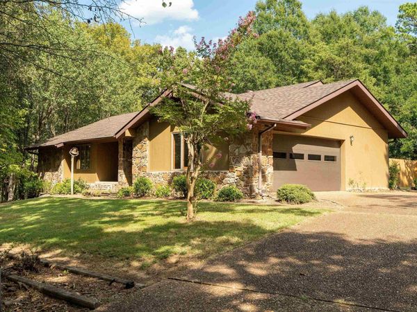 5 Westpark Drive, Heber Springs, AR 72543