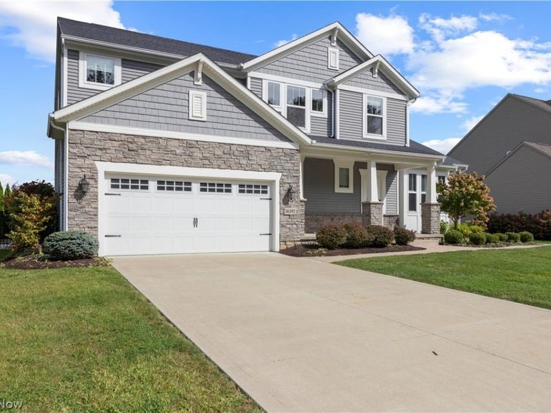 36392 Capri Lane, North Ridgeville, OH 44039 Photo 2