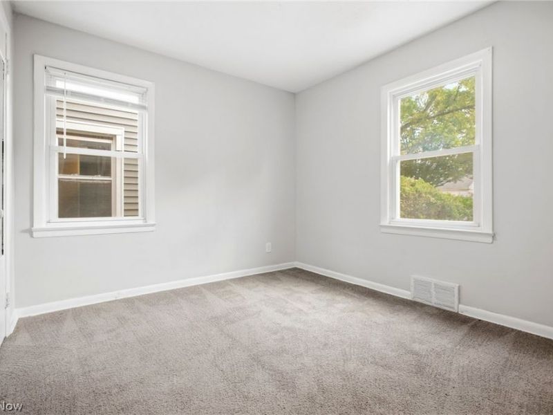 892 E 139th Street, Cleveland, OH 44110 Photo 28