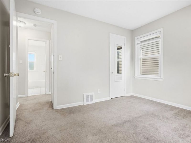 892 E 139th Street, Cleveland, OH 44110 Photo 29