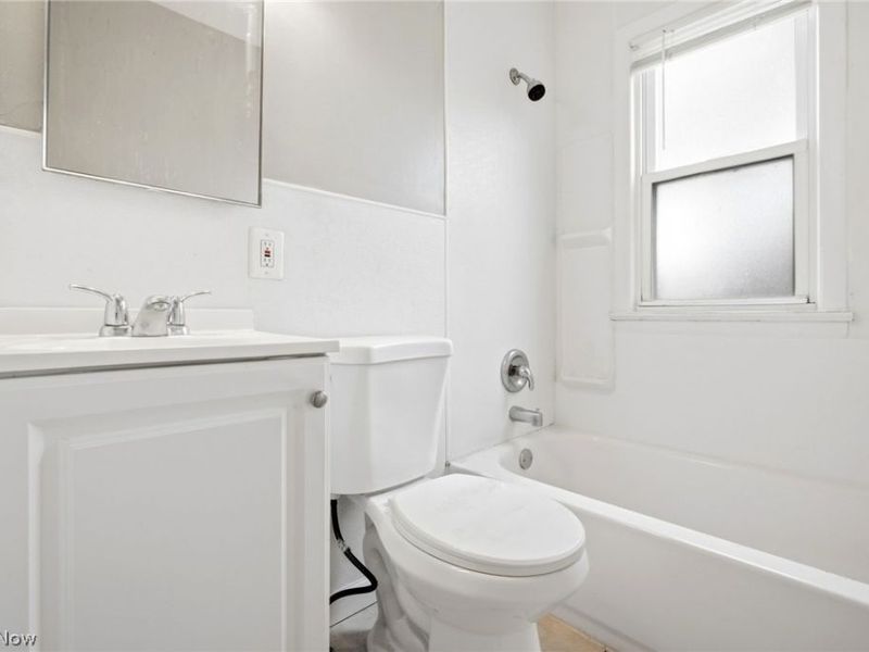 892 E 139th Street, Cleveland, OH 44110 Photo 32