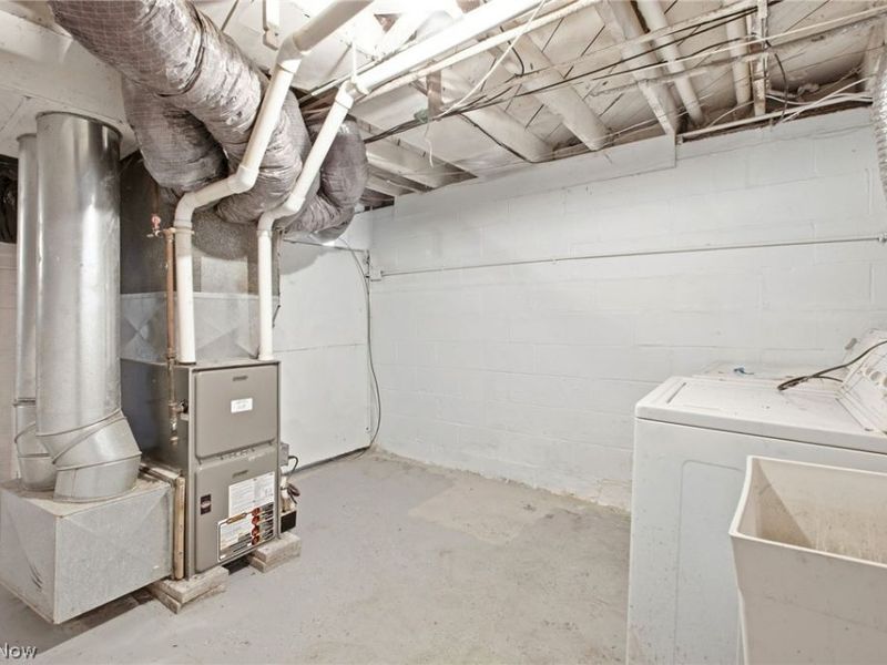 892 E 139th Street, Cleveland, OH 44110 Photo 36