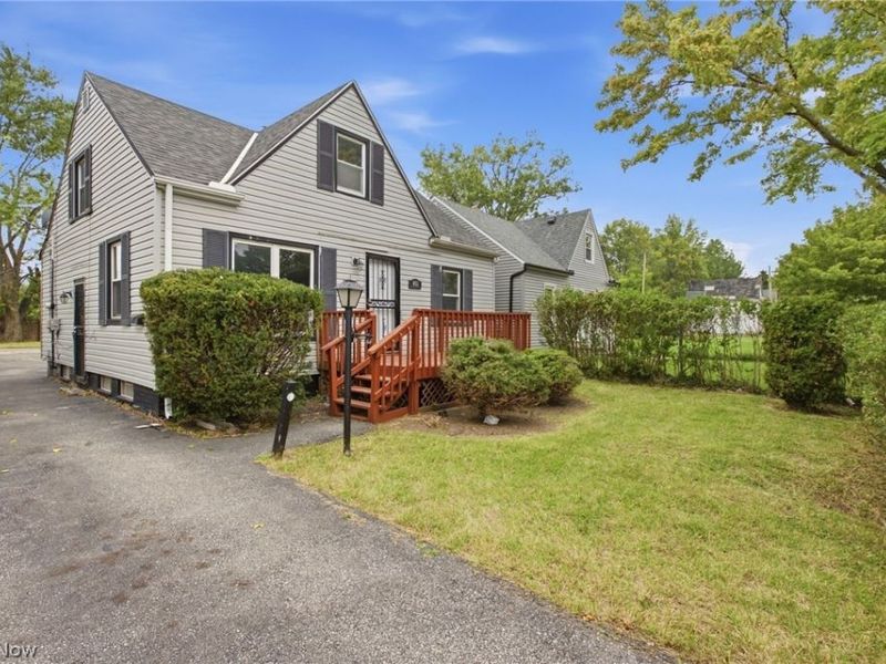 892 E 139th Street, Cleveland, OH 44110 Photo 4
