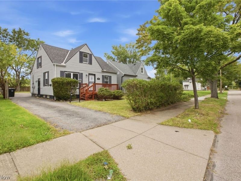 892 E 139th Street, Cleveland, OH 44110 Photo 5