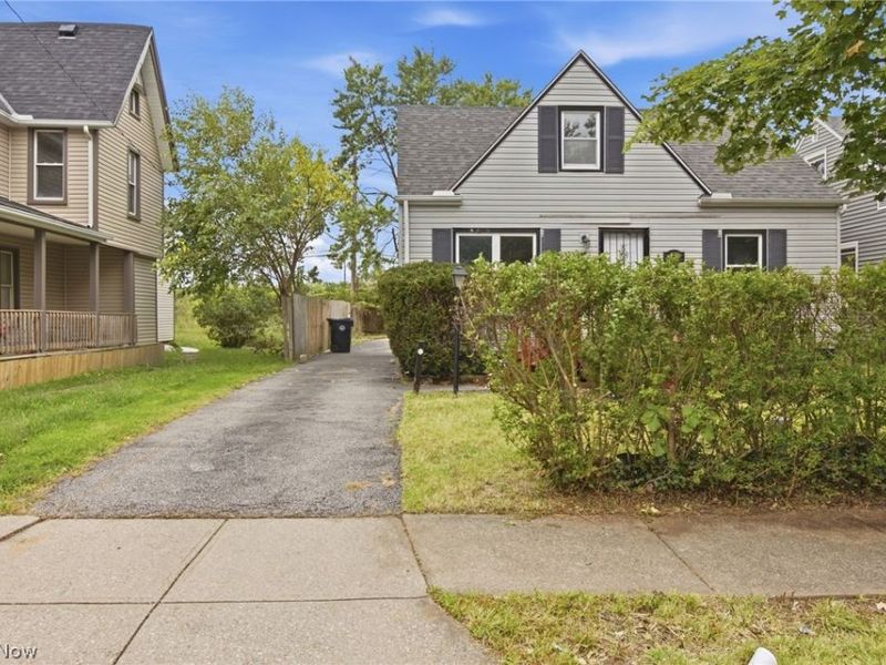 892 E 139th Street, Cleveland, OH 44110 Photo 8