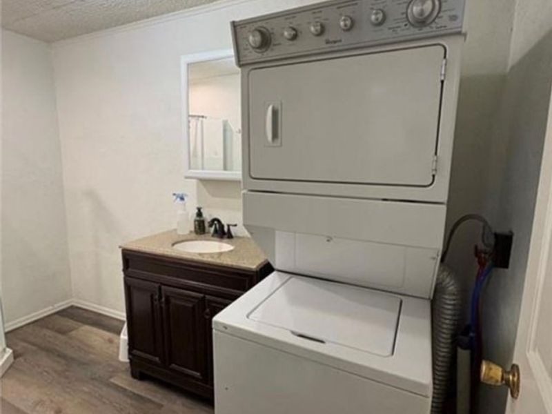 805 Clover Alley, Wellsville, OH 43968 Photo 10