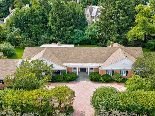 64 Locust Road , Winnetka, IL 60093