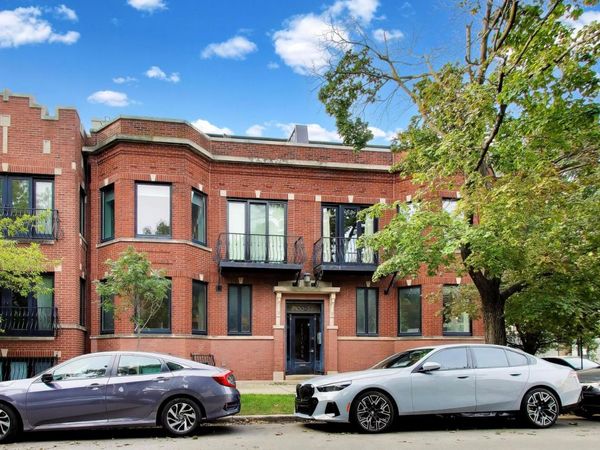1457 W Fletcher Street , Unit 1, Chicago, IL 60657