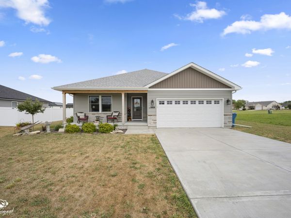 1406 Indian Trail , Kankakee, IL 60901