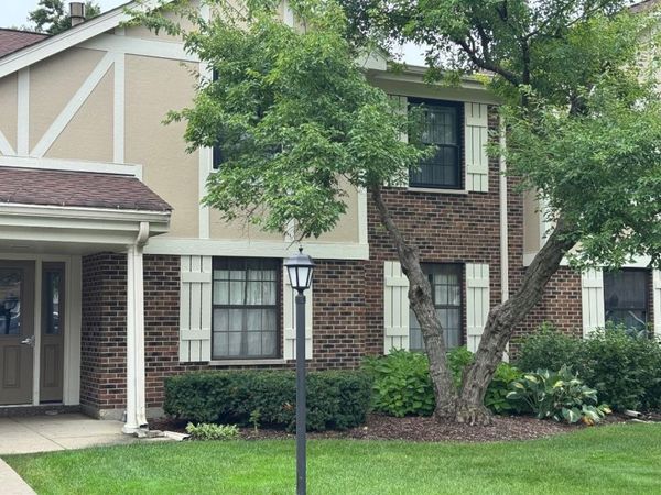 1101 WILDBERRY Court , Unit A1, Wheeling, IL 60090