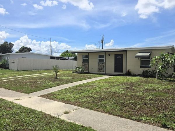 3445 LUCERNE TERRACE , PORT CHARLOTTE, FL 33952