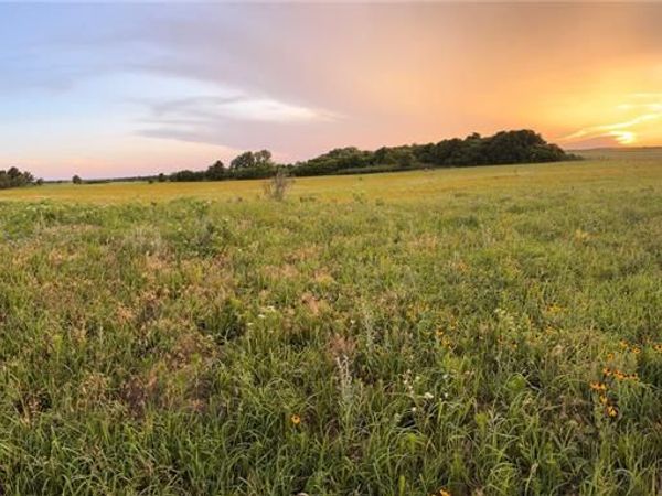 4151 N May Avenue, Crescent, OK 73028