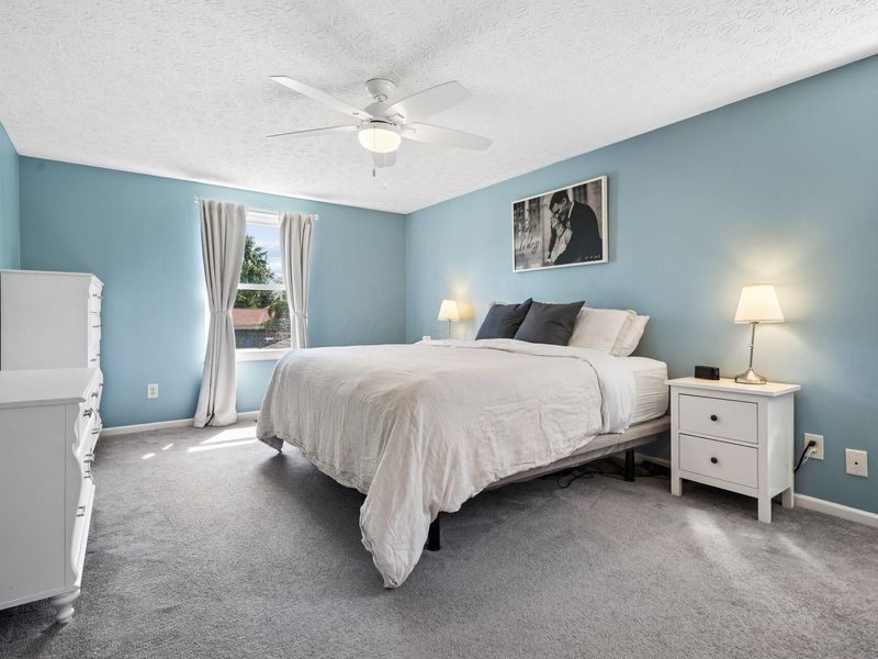 3794 Ravens Glen Drive, Columbus, OH 43221 Photo 11