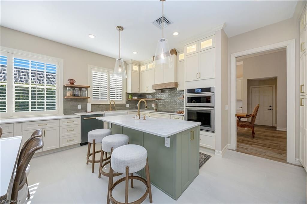 8137 Ronda Ct, Naples, FL 34109 Photo