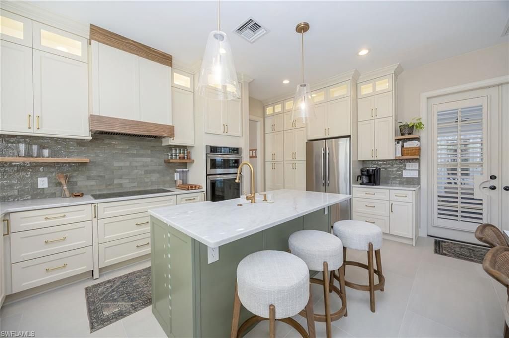8137 Ronda Ct, Naples, FL 34109 Photo