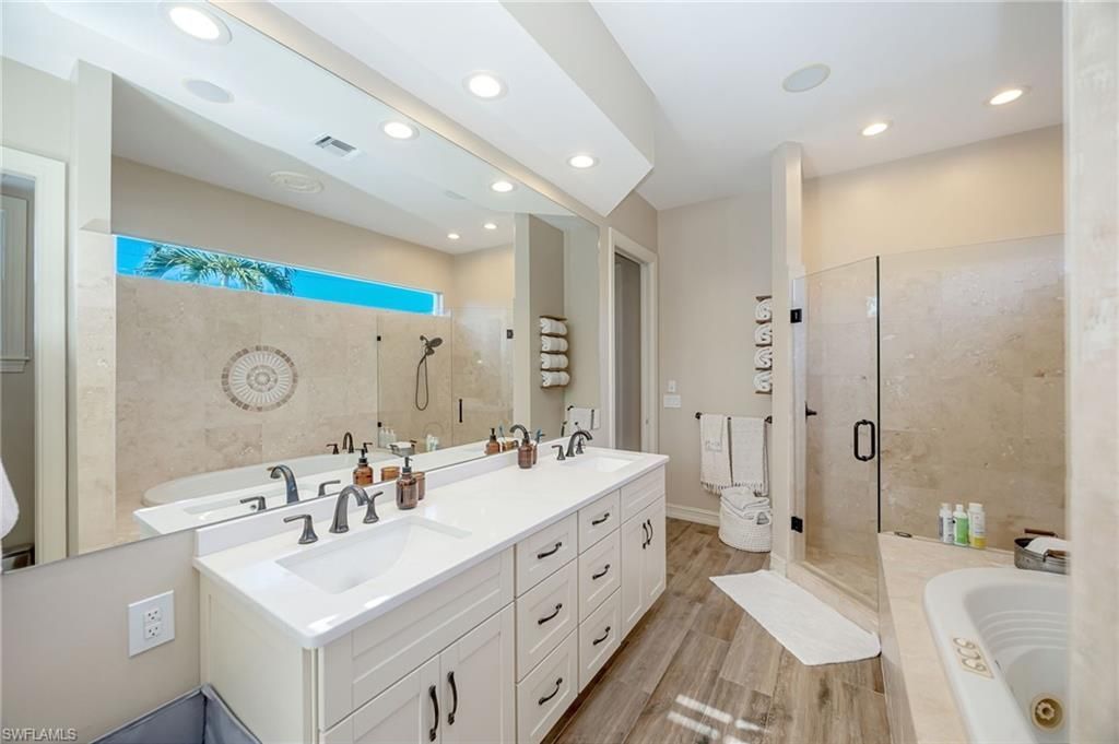 8137 Ronda Ct, Naples, FL 34109 Photo
