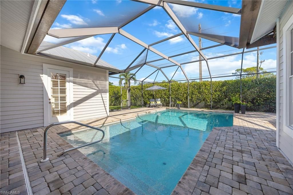 8137 Ronda Ct, Naples, FL 34109 Photo