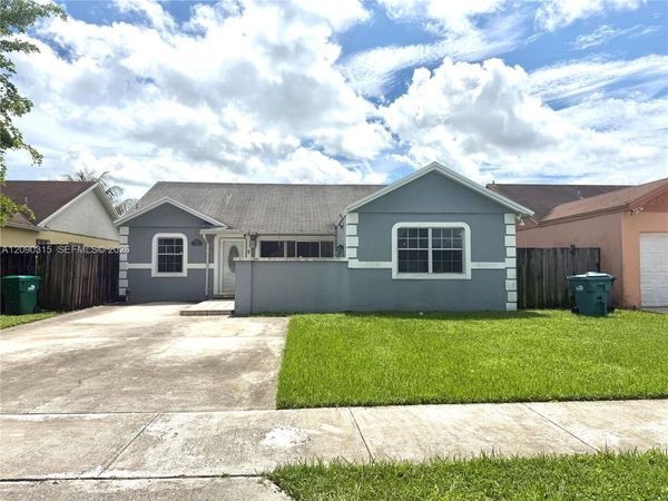3226 NW 203rd St , Miami Gardens, FL 33056