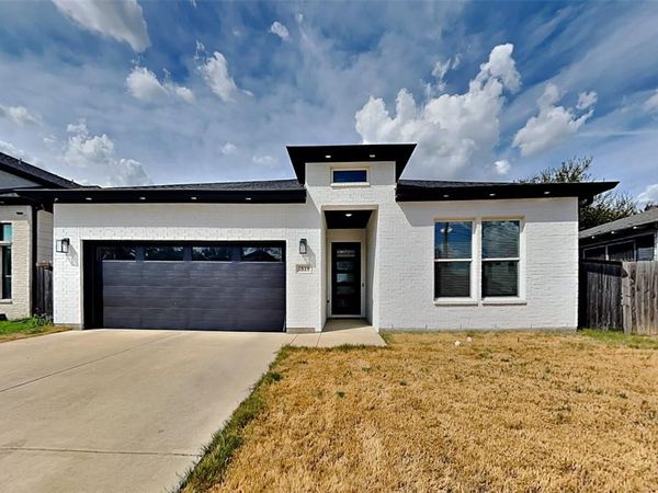 1819 Bickers Street , Dallas, TX 75212
