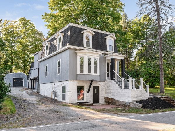 69 Groton St, Pepperell, MA 01463