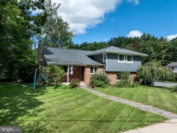 328 DOUGLAS DRIVE , STATE COLLEGE, PA 16803