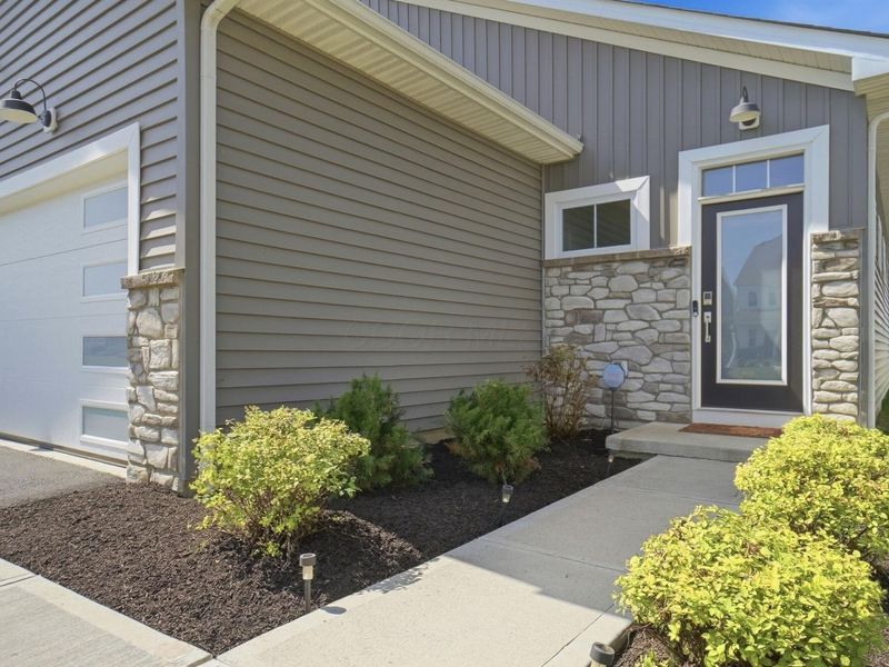 7094 Celebration Drive, Powell, OH 43065 Photo 3