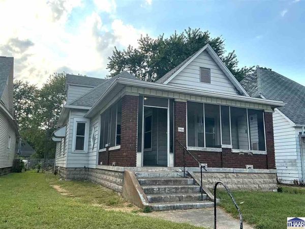 1924 N 13th Street, Terre Haute, IN 47804