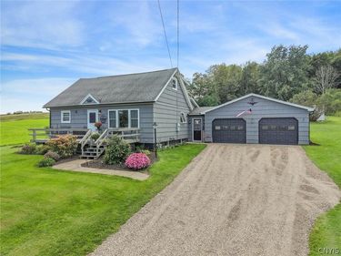 949 North Road , Tully, NY 13159