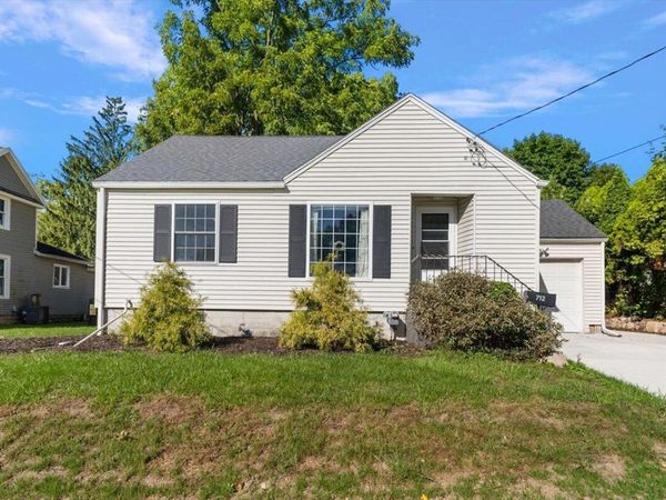 712 N Hanover Street, Hastings, MI 49058