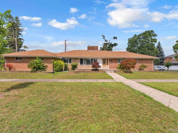 7771 Esper Boulevard, Dearborn, Mi 48126