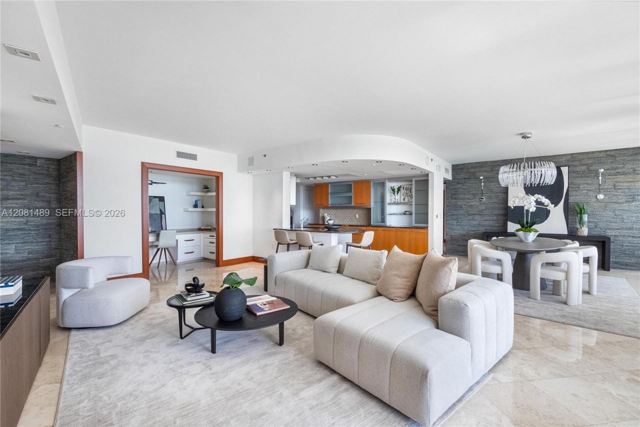 400 Alton Rd , Unit 1106, Miami Beach, FL 33139 Photo