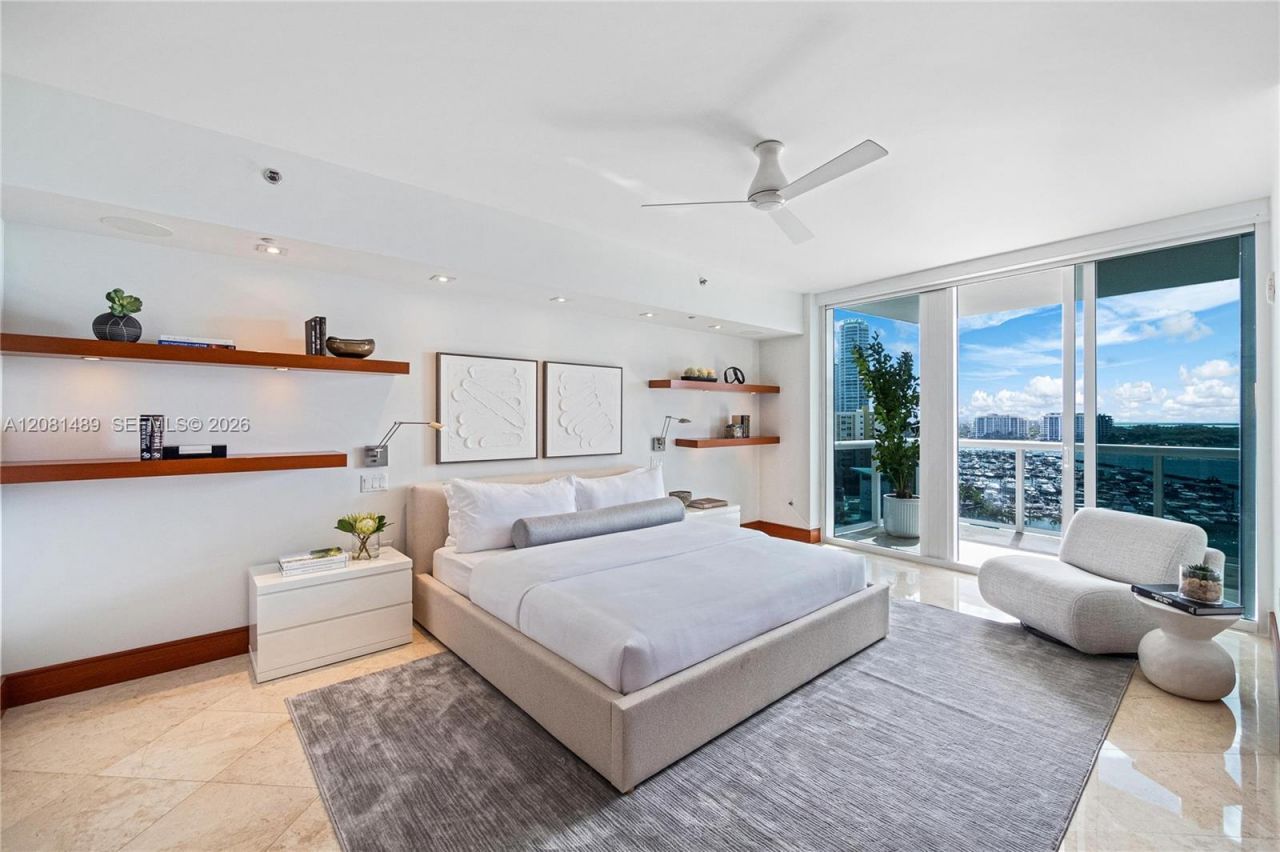400 Alton Rd , Unit 1106, Miami Beach, FL 33139 Photo