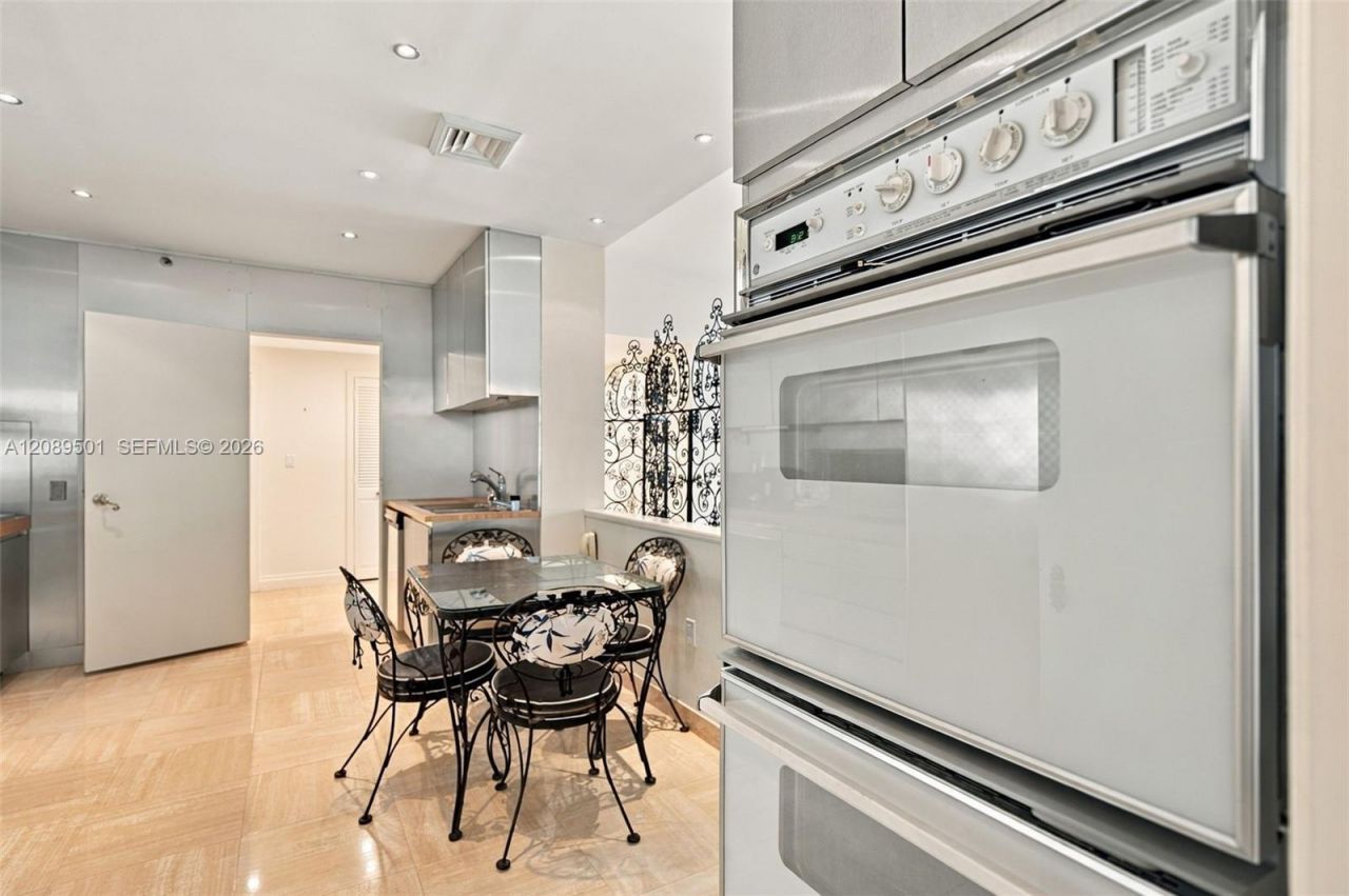 10205 Collins Ave , Unit 1704, Bal Harbour, FL 33154 Photo