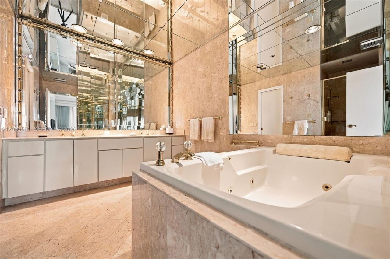 10205 Collins Ave , Unit 1704, Bal Harbour, FL 33154 Photo