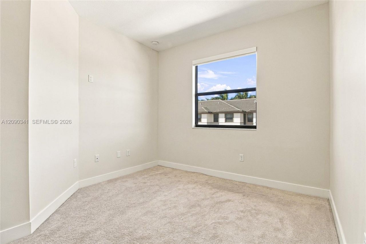 15839 NW 91st Ct, Unit ., Miami Lakes, FL 33018 Photo