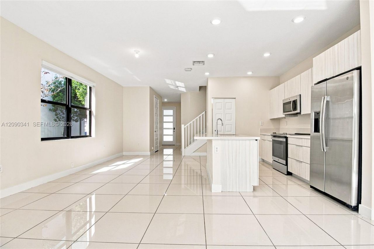 15839 NW 91st Ct, Unit ., Miami Lakes, FL 33018 Photo