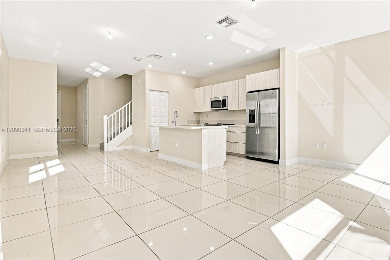 15839 NW 91st Ct, Unit ., Miami Lakes, FL 33018 Photo