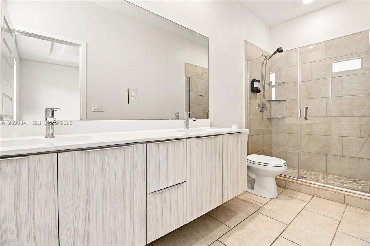 15839 NW 91st Ct, Unit ., Miami Lakes, FL 33018 Photo
