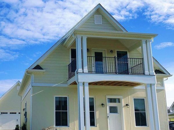 34 Florence Sarah LN, Lexington, VA 24450