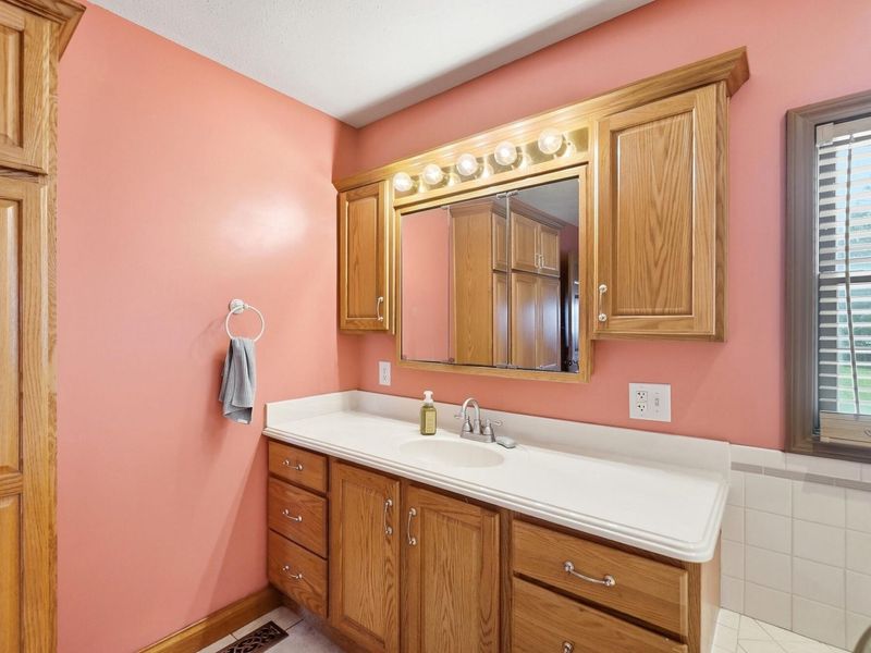 25702 Ohio 67 , Waynesfield, OH 45896 Photo 34