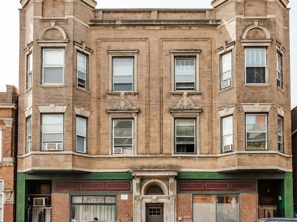 2939 W Belmont Avenue , Unit 1E, Chicago, IL 60618