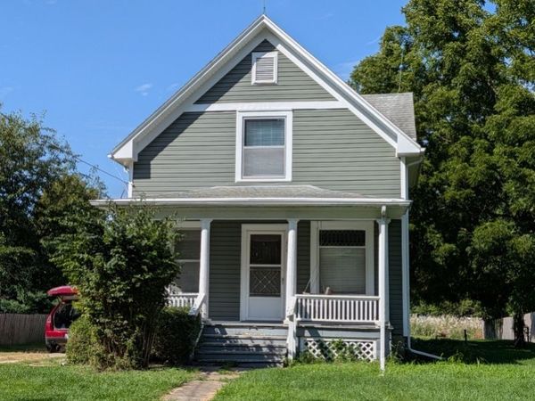 208 N Commercial Street , Baileyville, IL 61007
