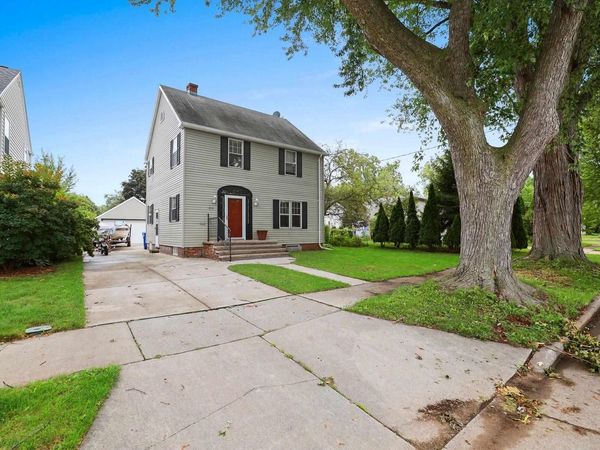 1816 N SUPERIOR STREET, Appleton, WI 54911